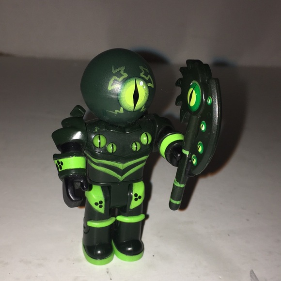 SET OF SIX ROBLOX ROBOT SERIES ACTION FIGURES 3" WITH ACCESSORIES AS PICTURED - Picture 2 of 7